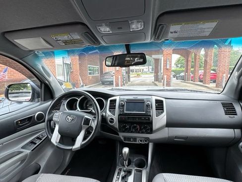 Used 2013 Toyota Tacoma 4x4 Double Cab w/ SR5 Pkg image 11