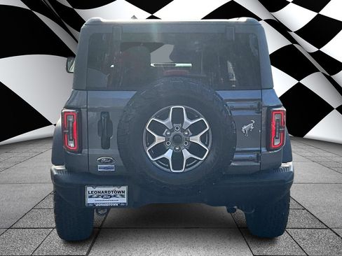 Used 2023 Ford Bronco Badlands image 4