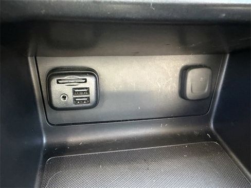 Used 2020 Chevrolet Colorado Z71 image 20