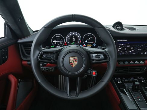 Used 2025 Porsche 911 Carrera 4 GTS image 25