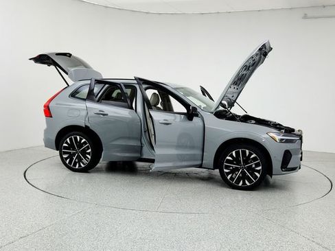 New 2026 Volvo XC60 B5 Ultra w/ Protection Package Premier image 10
