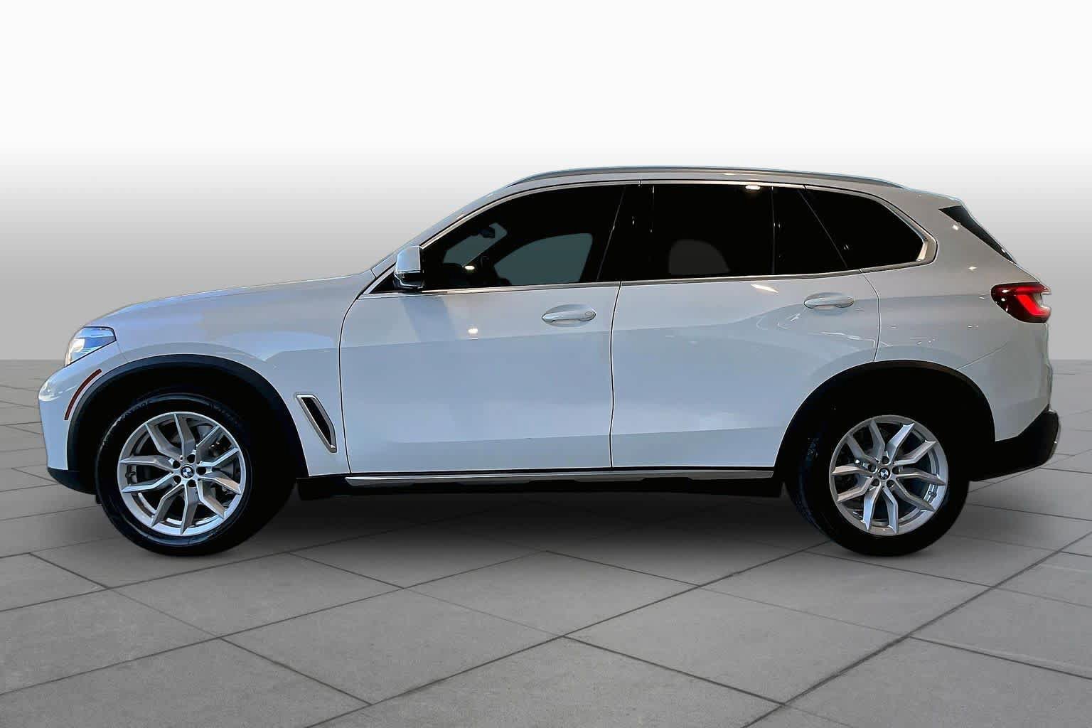 Used 2019 BMW X5 xDrive40i w/ Convenience Package AWD/4WD image 32