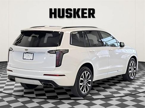 Certified 2022 Cadillac XT6 Sport image 9