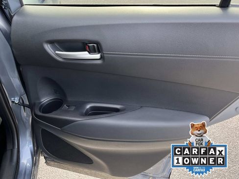 Used 2025 Toyota Corolla Cross XLE w/ Convenience Package image 20