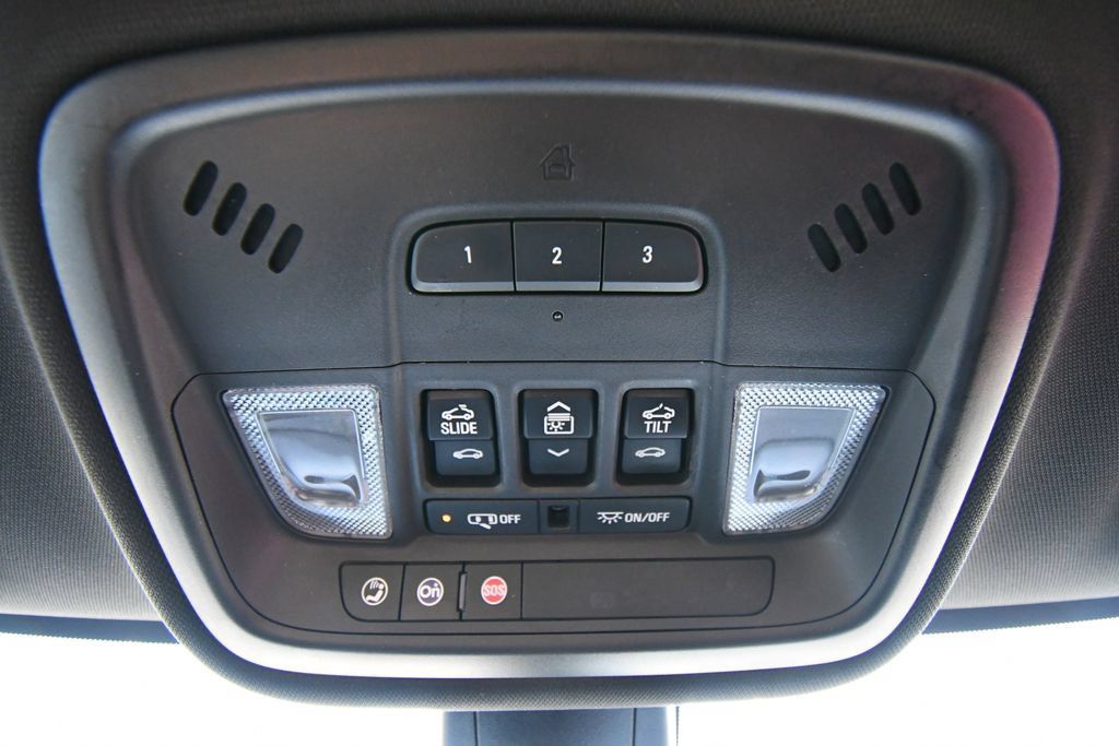 Used 2023 Chevrolet Traverse RS w/ LPO, Floor Liner Package AWD/4WD image 36