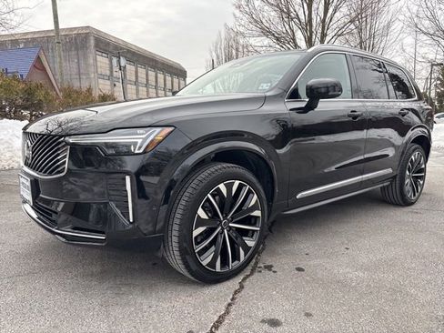 New 2026 Volvo XC90 B6 Plus w/ Protection Package Premier image 3