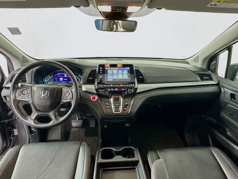 Certified 2024 Honda Odyssey EX-L image 3