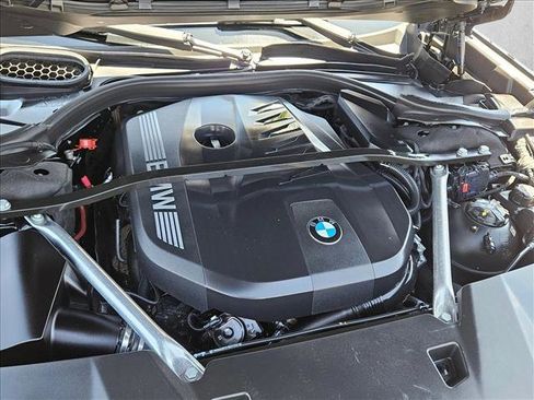 Certified 2023 BMW 740i RWD image 21