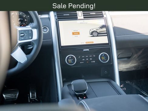 Certified 2025 Land Rover Discovery Dynamic SE AWD/4WD image 21