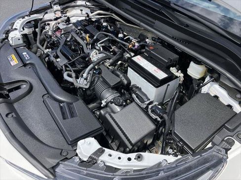 Certified 2025 Toyota Corolla SE FWD image 33