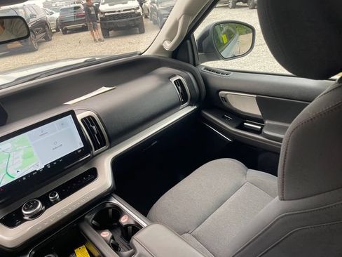 Used 2025 Ford Expedition Max Active RWD image 28