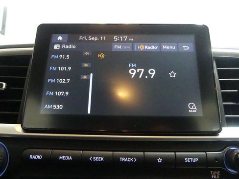 Used 2022 Hyundai Venue SEL FWD image 43