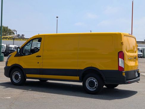 Used 2021 Ford Transit 150 Low Roof RWD image 5