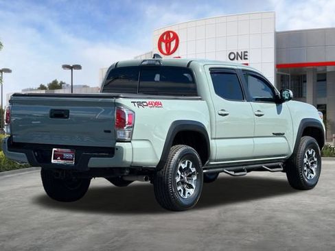 Certified 2023 Toyota Tacoma TRD Off-Road w/ Advanced Technology Package AWD/4WD image 5