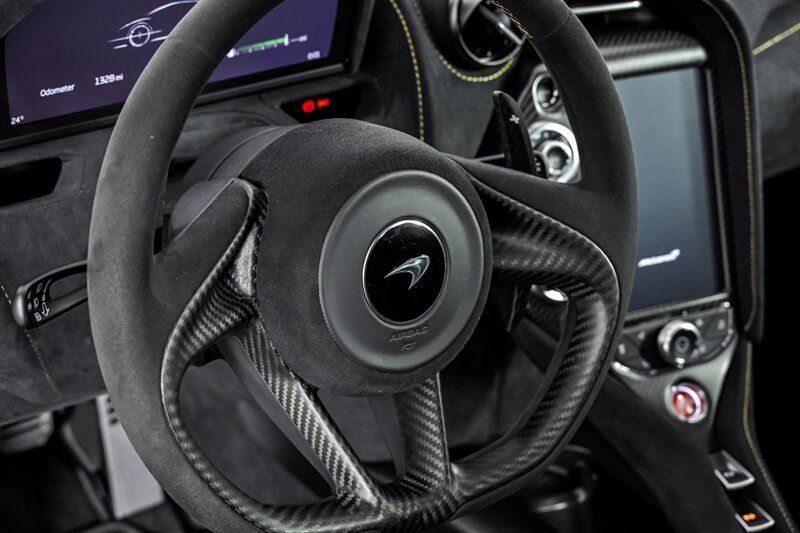 Used 2022 McLaren 765LT RWD image 32