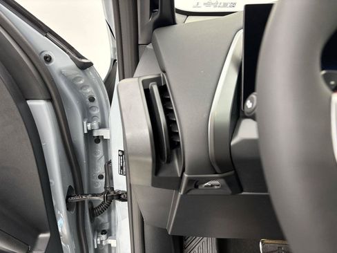 New 2026 BMW X3 xDrive30i w/ M Sport Package AWD/4WD image 31