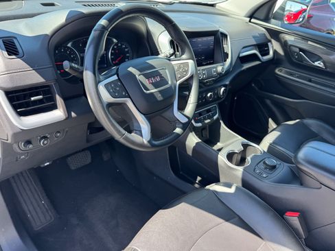 Used 2024 GMC Terrain SLT FWD image 18