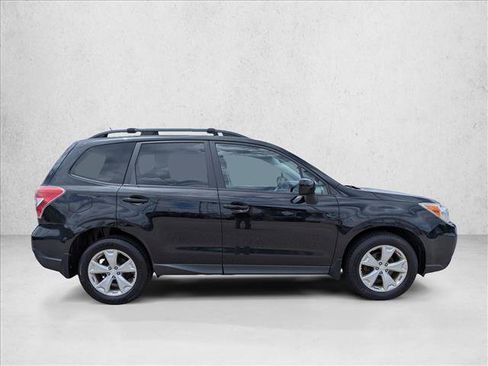 Used 2015 Subaru Forester 2.5i Premium w/ Protection Package #1 AWD/4WD image 4