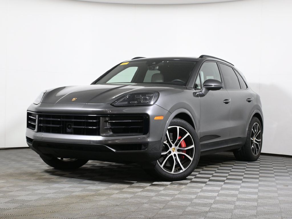 Used 2024 Porsche Cayenne S AWD/4WD image 1