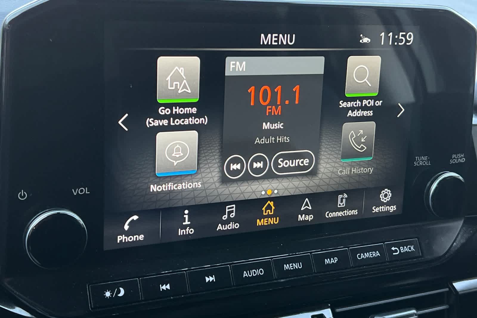 Used 2025 Nissan Pathfinder SL FWD image 22