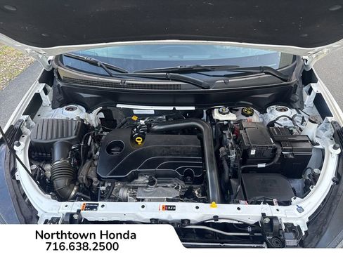 Used 2023 Chevrolet Equinox LS w/ LS Convenience Package AWD/4WD image 16