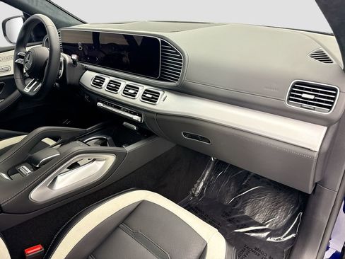 New 2026 Mercedes-Benz GLE 63 AMG S image 16