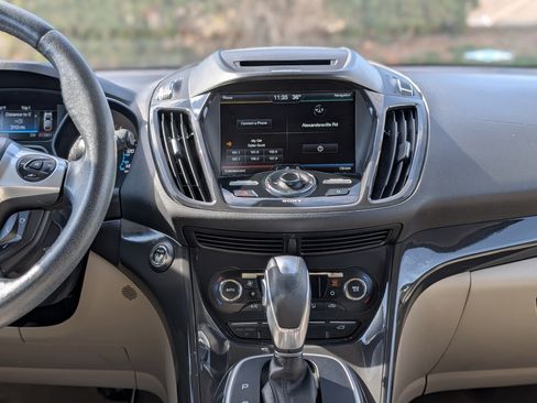 Used 2014 Ford Escape Titanium image 15