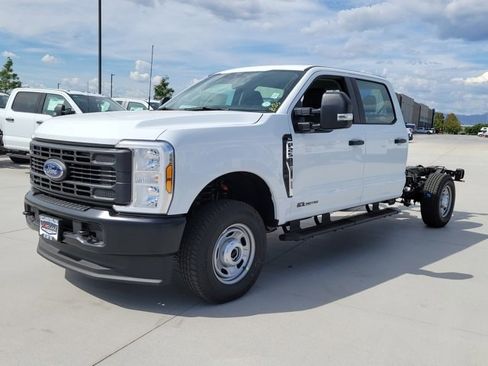 New 2026 Ford F250 XL image 4