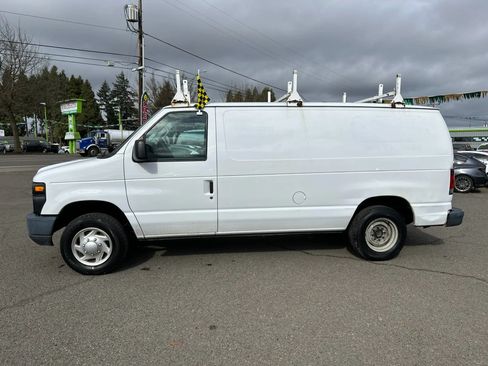 Used 2011 Ford E-150 and Econoline 150 w/ Commercial Cargo Van Pkg RWD image 6