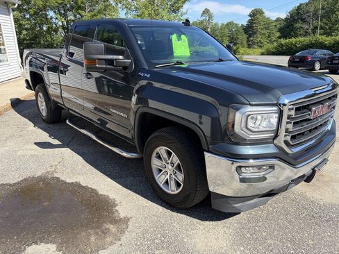 Used 2018 GMC Sierra 1500 SLE w/ SLE Value Package AWD/4WD image 9
