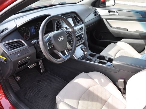Used 2017 Hyundai Sonata Sport 2.0T FWD image 14