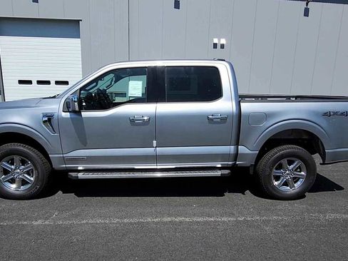 New 2025 Ford F150 XLT w/ Equipment Group 302A MID image 5