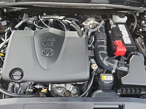 Used 2021 Toyota Camry XSE w/ Navigation Package image 25