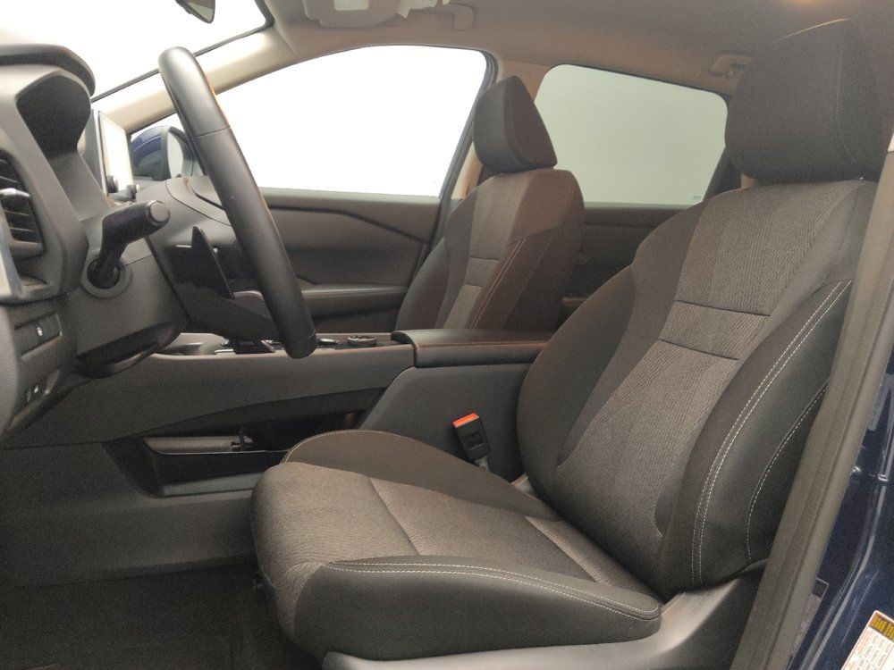 Used 2025 Nissan Rogue SV AWD/4WD image 17