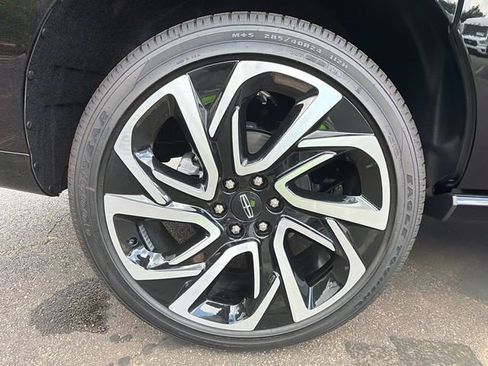 New 2026 Lincoln Navigator L Black Label AWD/4WD image 20