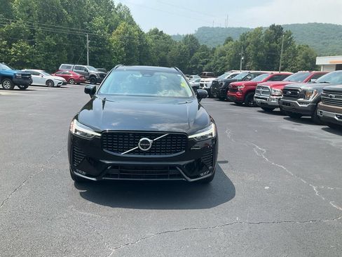 Used 2024 Volvo XC60 B5 Plus w/ Climate Package AWD/4WD image 2