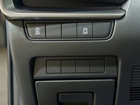 Used 2021 MAZDA MAZDA3 s image 30