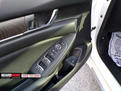 Used 2019 Honda Accord EX image 19