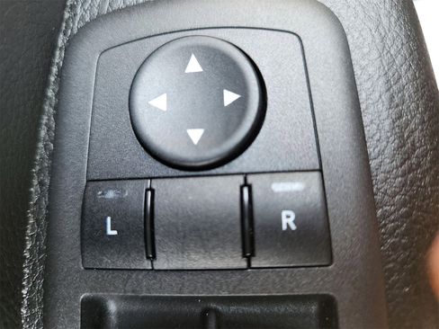 Used 2024 RAM 1500 Tradesman image 31