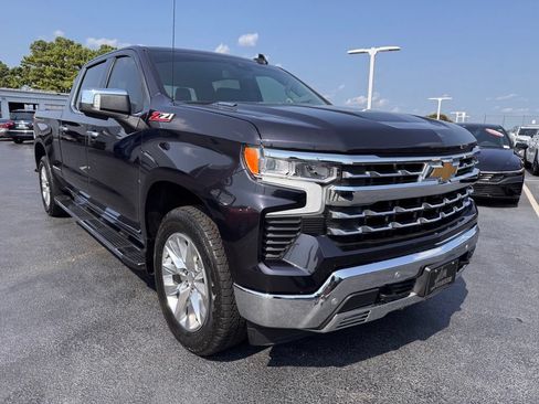 Used 2023 Chevrolet Silverado 1500 LTZ AWD/4WD image 7