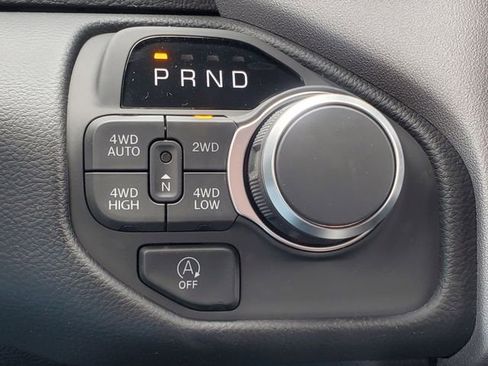 New 2026 RAM 1500 4x4 Crew Cab image 25