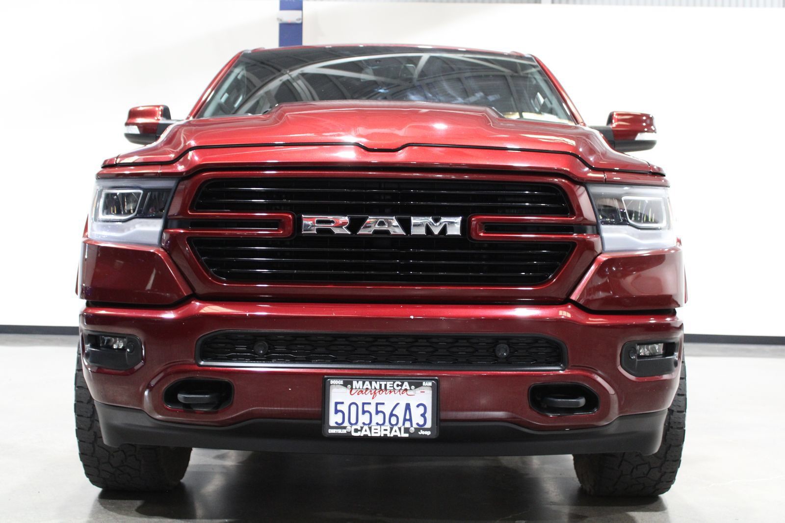 Used 2020 RAM 1500 Laramie w/ Sport Appearance Package AWD/4WD image 5