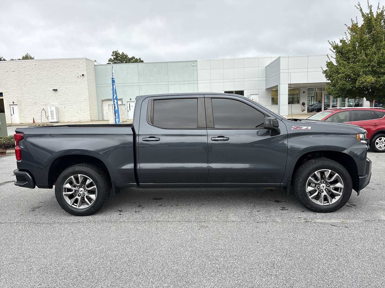 Used 2022 Chevrolet Silverado 1500 RST AWD/4WD image 5