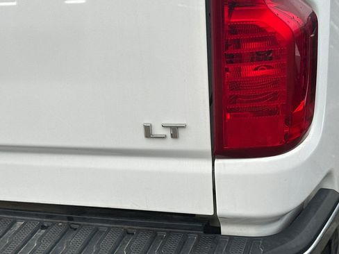 Used 2023 Chevrolet Silverado 2500 LT image 6