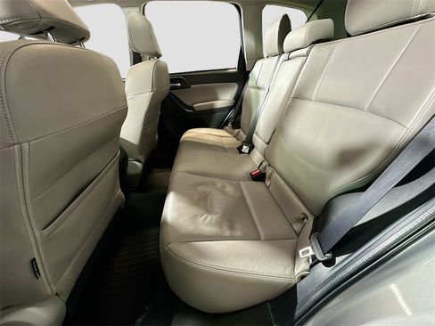 Used 2015 Subaru Forester 2.5i Limited image 27