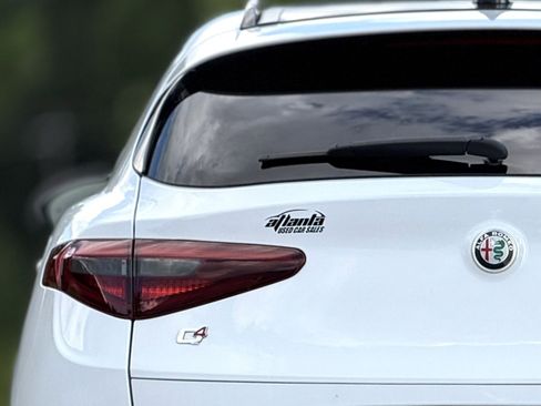 Used 2022 Alfa Romeo Stelvio Ti image 13