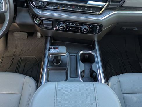 Used 2024 Chevrolet Silverado 1500 LTZ image 19