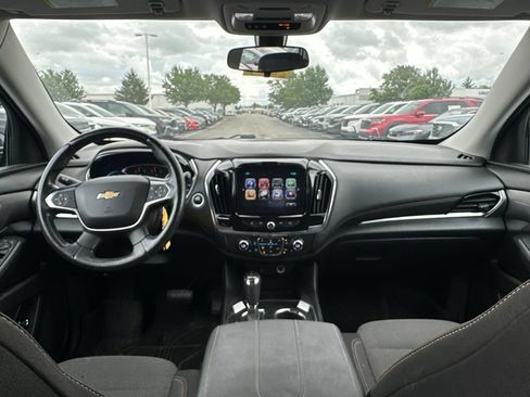 Used 2018 Chevrolet Traverse LT FWD image 19