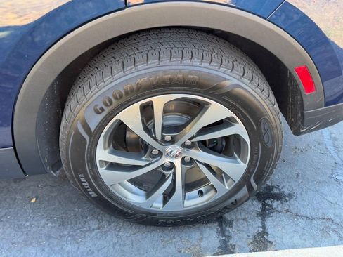 Used 2022 Buick Envision Essence w/ Safety Package image 5