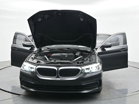 Used 2020 BMW 530i xDrive AWD/4WD image 40